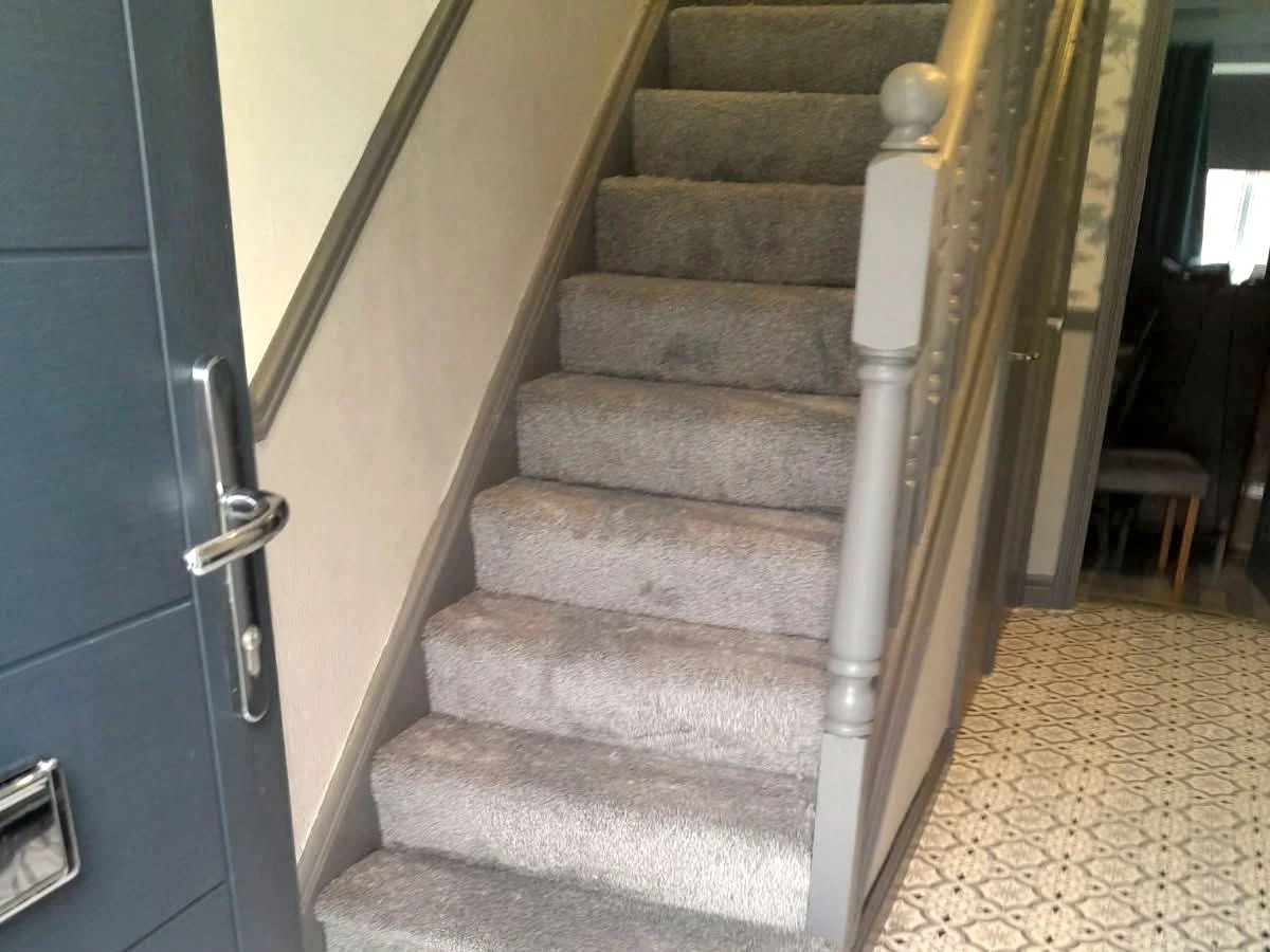 staircase-carpet-runner-brown-fitted-heaton-newcastle-foxglove-flooring Brown runner on a painted staircase, Heaton, Newcastle